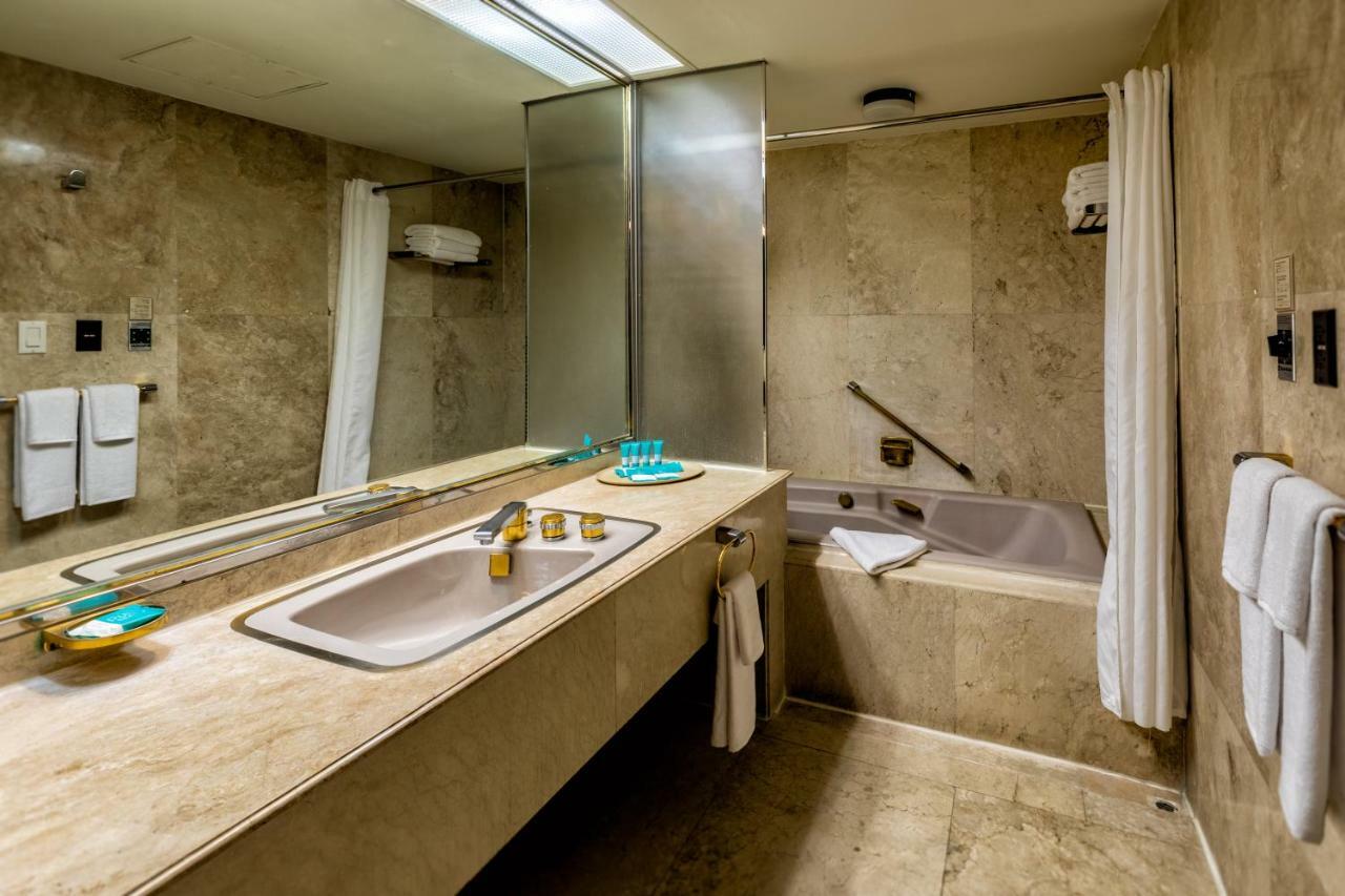 Pacific Star Resort & Spa Tamuning Dış mekan fotoğraf
